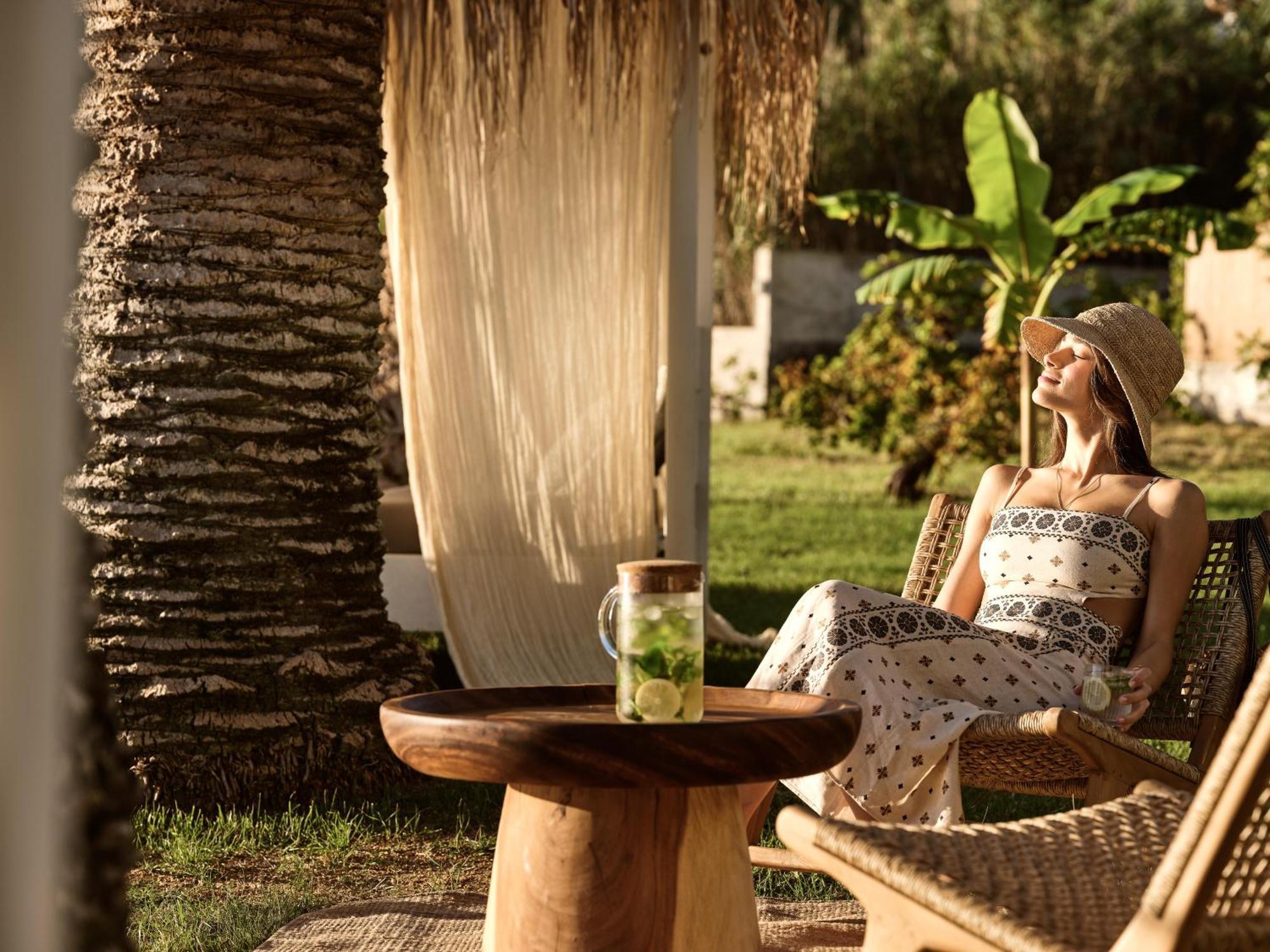 Calypso Villas Amoudi Exteriör bild