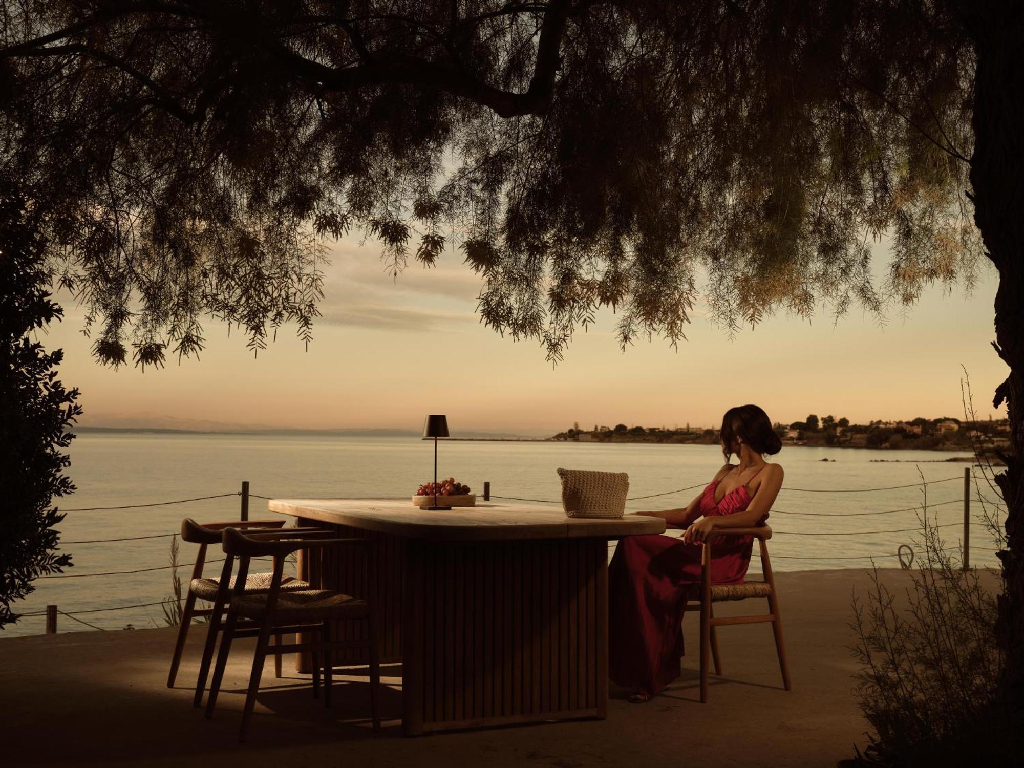 Calypso Villas Amoudi Exteriör bild