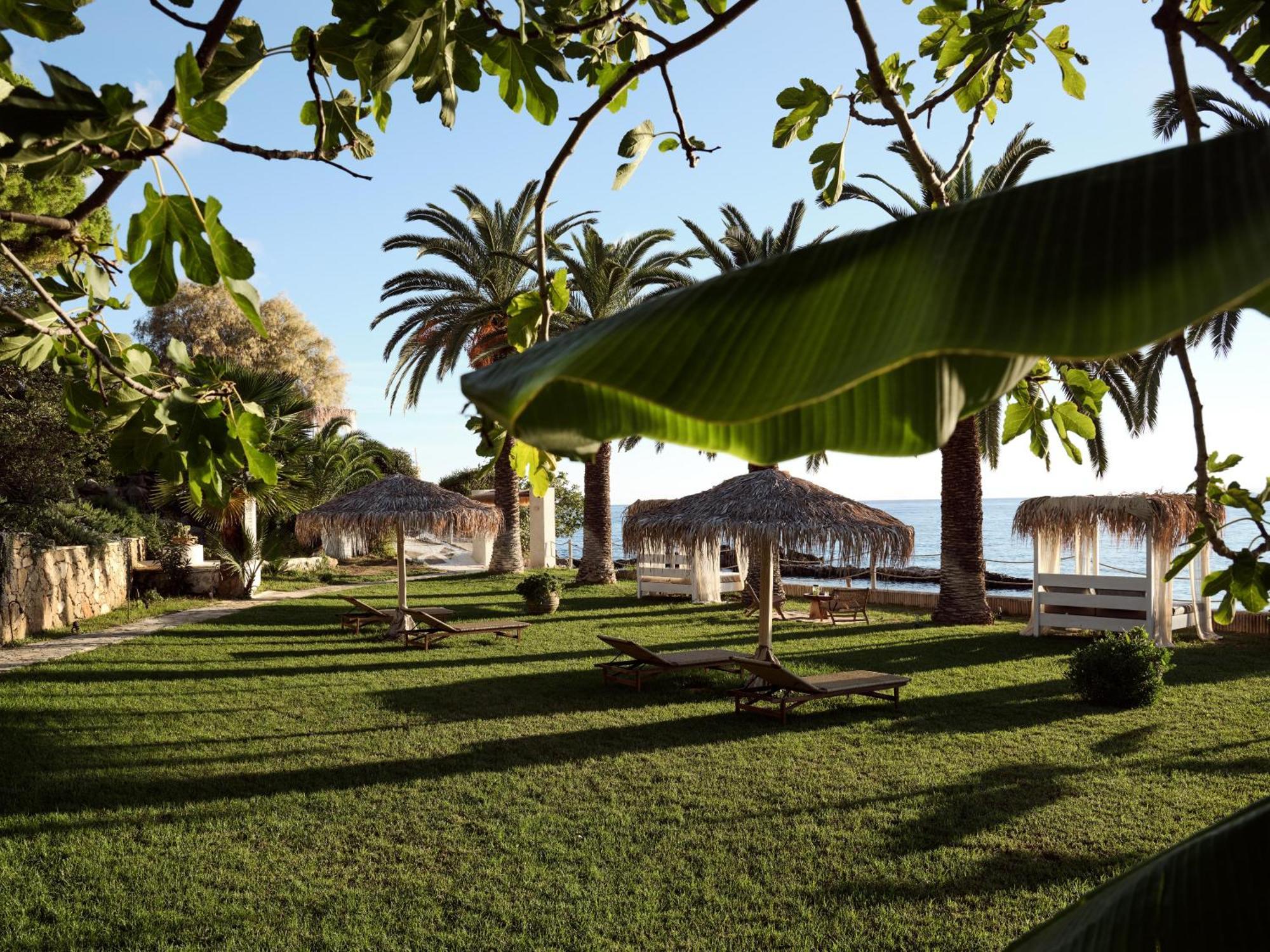 Calypso Villas Amoudi Exteriör bild