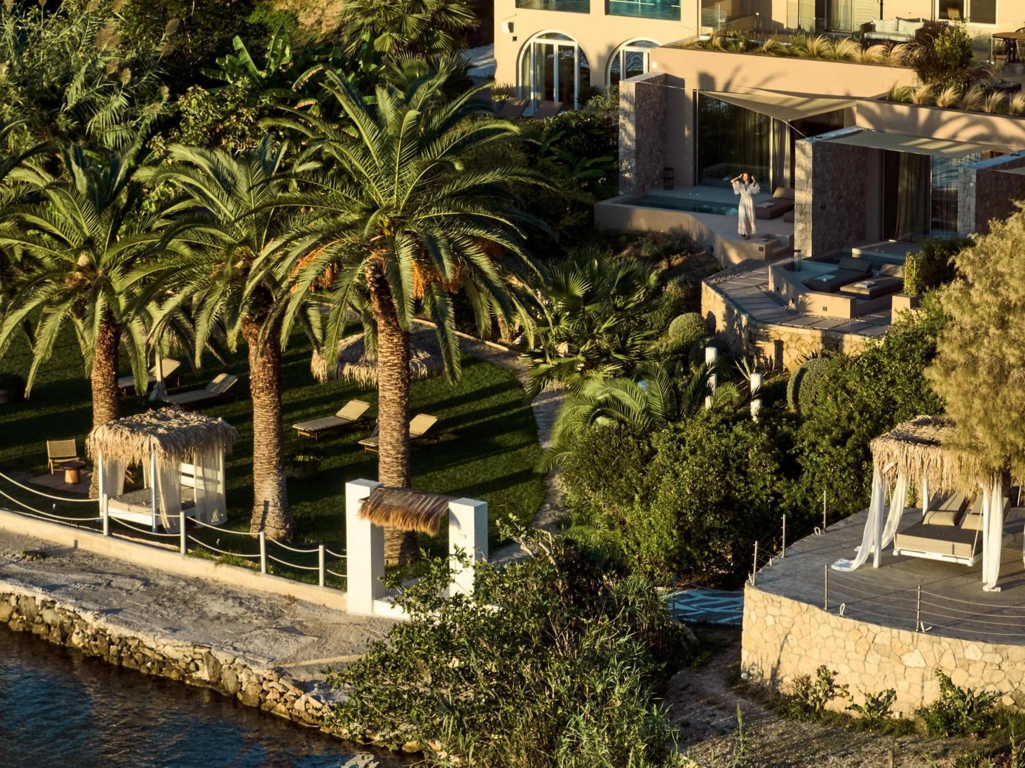 Calypso Villas Amoudi Exteriör bild